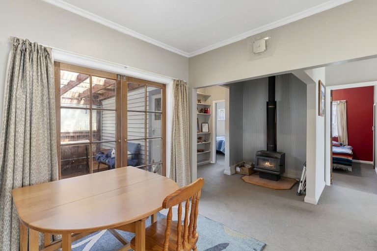 Photo of property in 30 Moores Valley Road, Wainuiomata, Lower Hutt, 5014