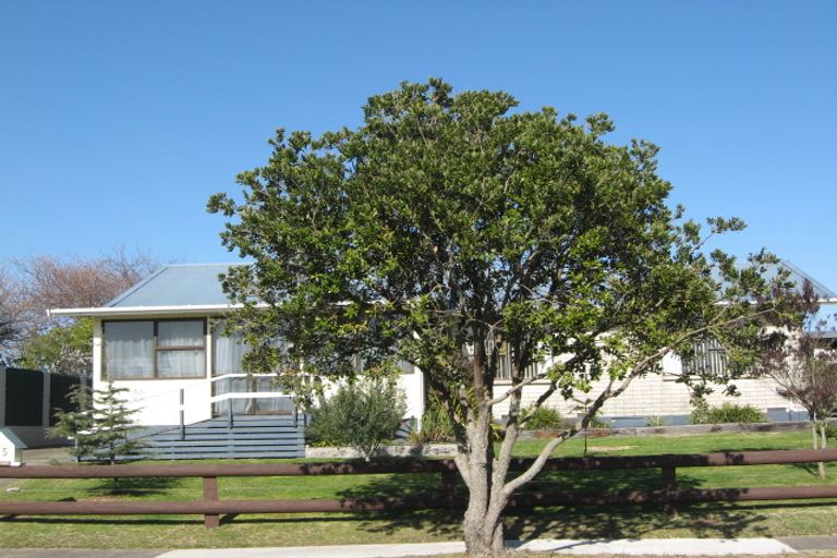 Photo of property in 5 Alpha Avenue, Coastlands, Whakatane, 3120