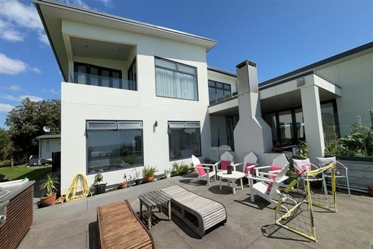 Photo of property in 154 Waitoetoe Road, Mimi, Urenui, 4377