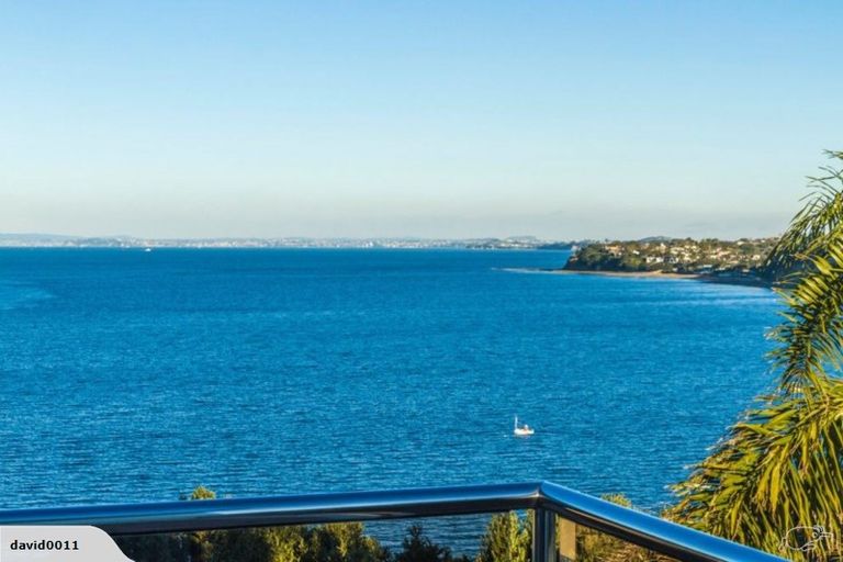 Photo of property in 2/25 Churchill Road, Murrays Bay, Auckland, 0630