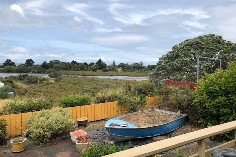 Photo of property in 34 Marsden Point Road, Ruakaka, 0116