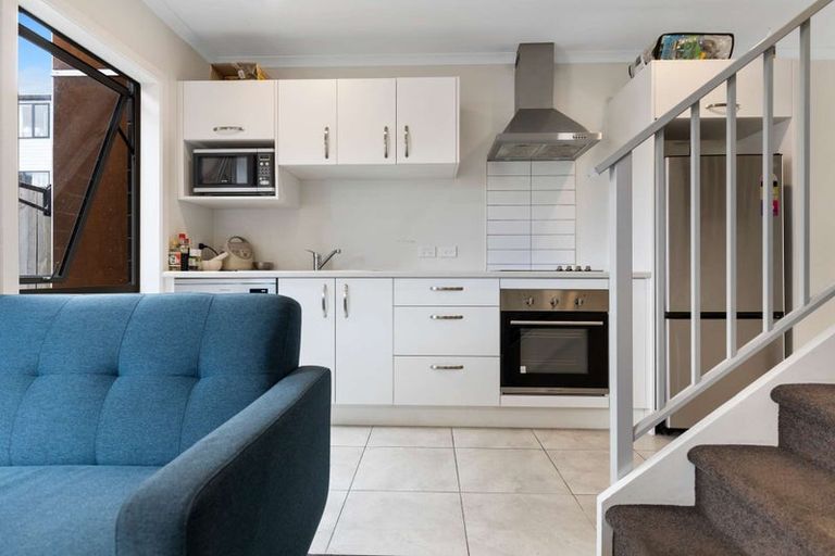 Photo of property in 2/113 Knighton Road, Hillcrest, Hamilton, 3216