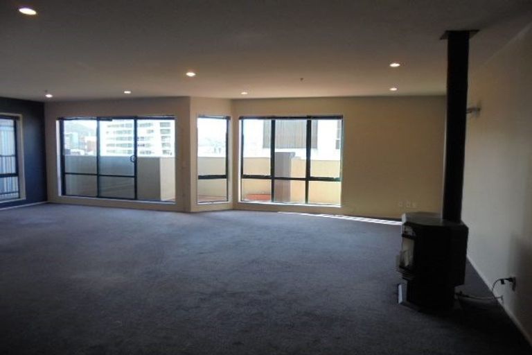 Photo of property in Courtenay Apartments, 703/120 Courtenay Place, Te Aro, Wellington, 6011