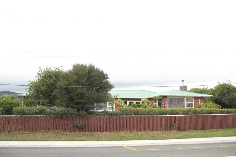 Photo of property in 180 Matai Road, Raumati Beach, Paraparaumu, 5032