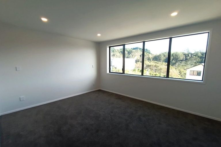 Photo of property in 27 Holystone Road, Whitby, Porirua, 5024
