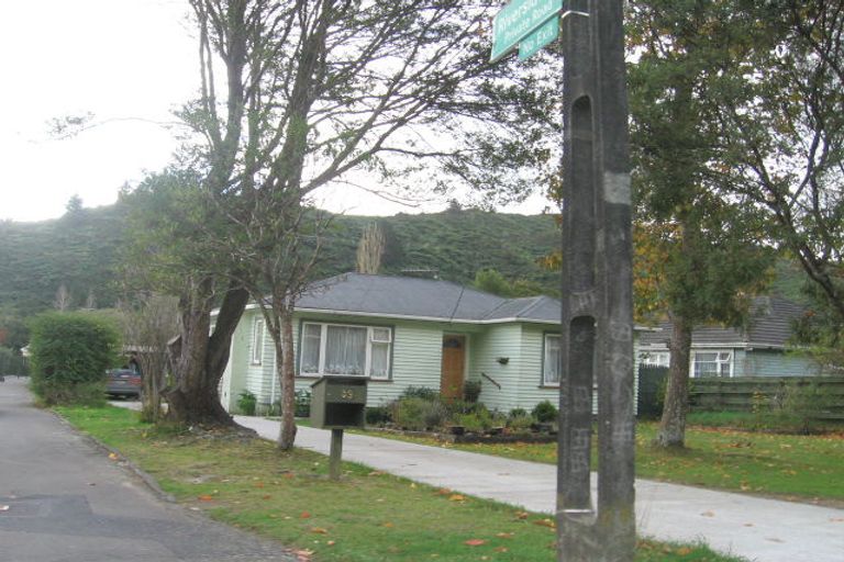 Photo of property in 59 Hine Road, Wainuiomata, Lower Hutt, 5014