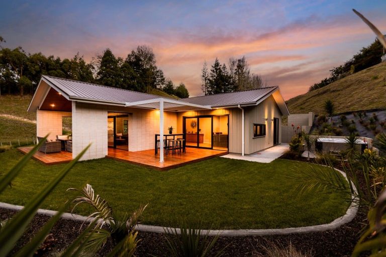 Photo of property in 26 Rochfort Road, Havelock North, 4130