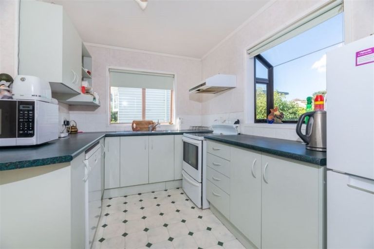 Photo of property in 1/159 Te Atatu Road, Te Atatu South, Auckland, 0610