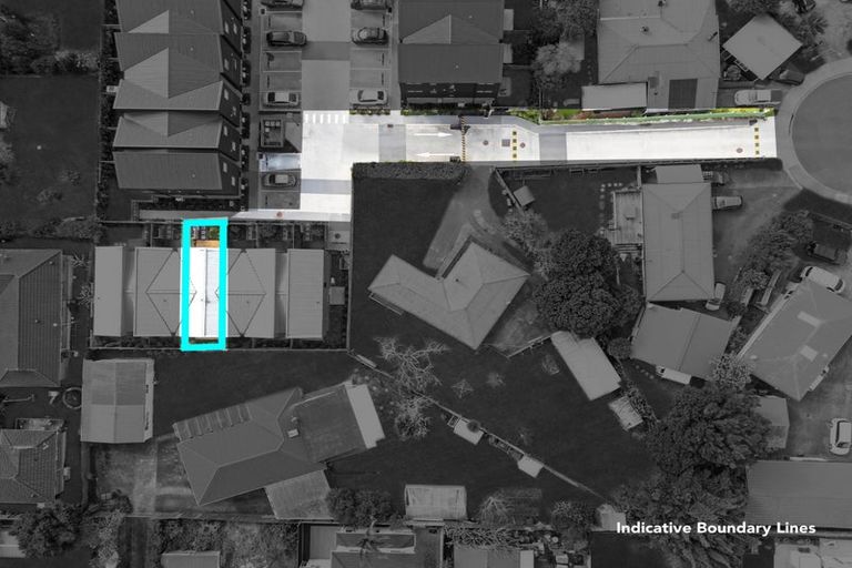 Photo of property in 4/29 Normandy Place, Henderson, Auckland, 0610