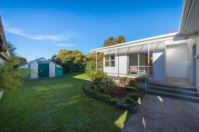 Photo of property in 49 Sheffield Street, Awapuni, Palmerston North, 4412