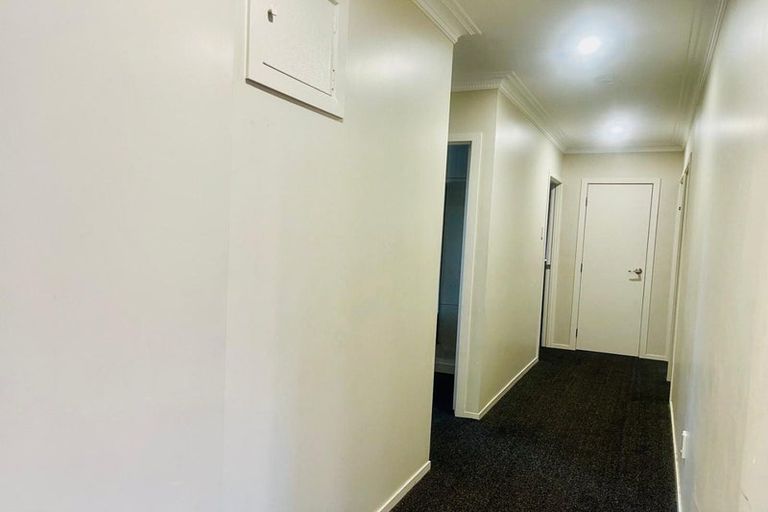 Photo of property in 96 Beaumonts Way, Manurewa, Auckland, 2102