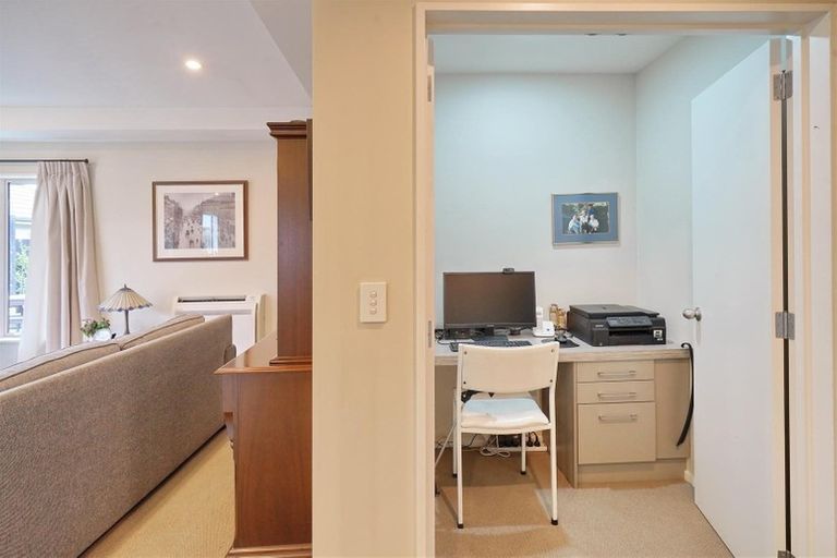 Photo of property in 9 John Campbell Crescent, Hillmorton, Christchurch, 8024