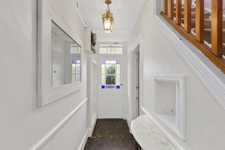 Photo of property in 42 Old Porirua Road, Ngaio, Wellington, 6035