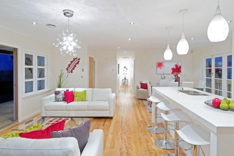 Photo of property in 5 Twin Parks Rise, Papakura, 2110