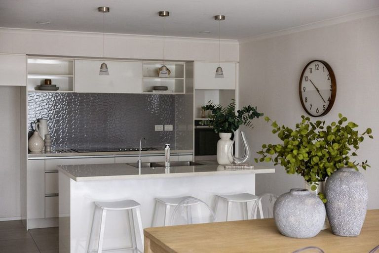 Photo of property in 16 Selliera Place, Papamoa Beach, Papamoa, 3118