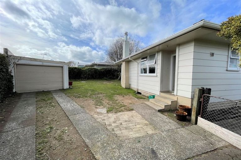 Photo of property in 2 Toroa Place, Tokoroa, 3420