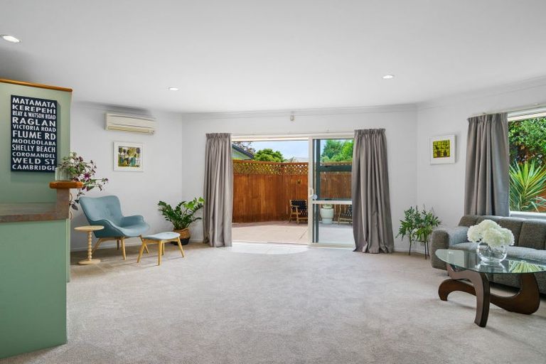 Photo of property in 49a Weld Street, Cambridge, 3434