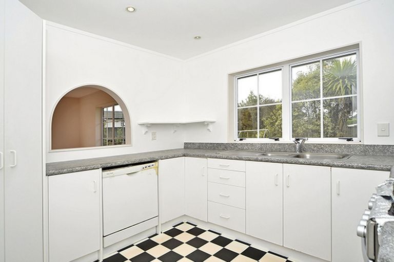 Photo of property in 27 Tula Lane, Kelvin Grove, Palmerston North, 4470