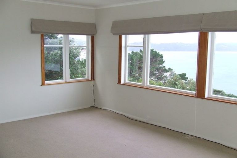 Photo of property in 132 Grafton Road, Roseneath, Wellington, 6011