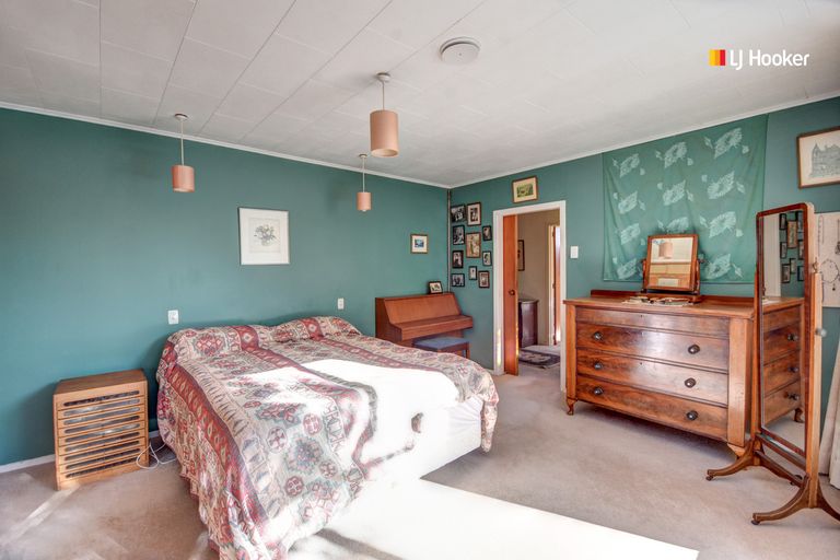 Photo of property in 8 Dickson Street, Macandrew Bay, Dunedin, 9014