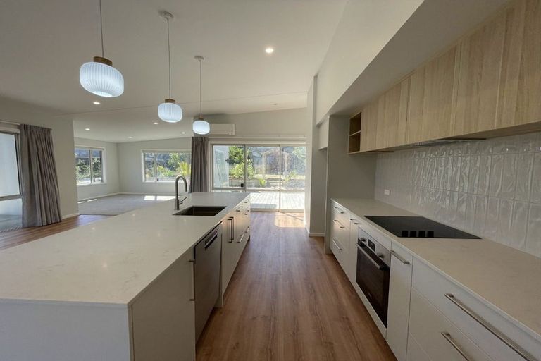 Photo of property in 37 Pohutukawa Drive, Eskdale, Napier, 4182