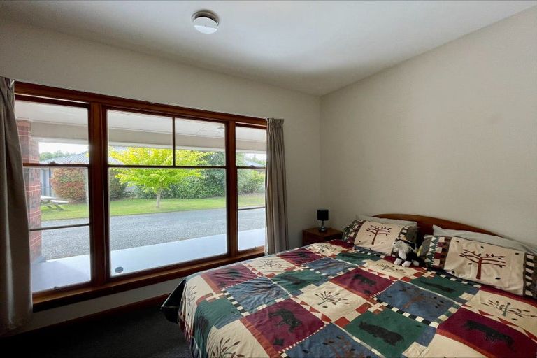 Photo of property in 63 Main North Road, Geraldine, 7930