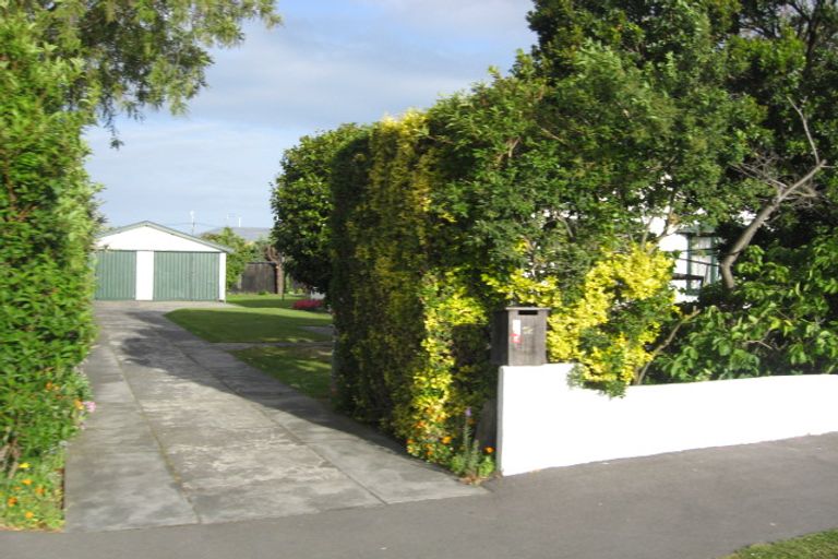 Photo of property in 12 Quinns Road, Shirley, Christchurch, 8013