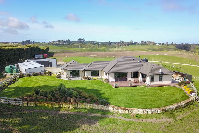 Photo of property in 40 Devils Bridge Road, Weston, Oamaru, 9492