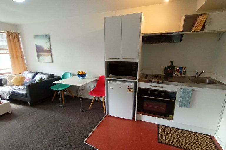 Photo of property in Viccentral, 169 The Terrace, Wellington Central, Wellington, 6011