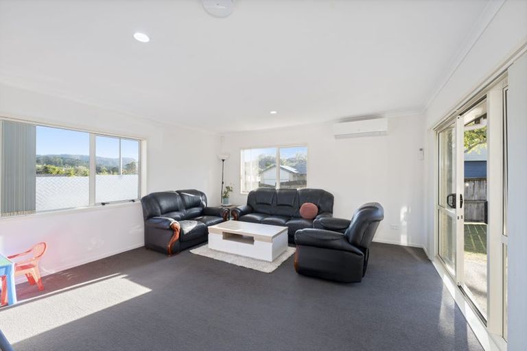 Photo of property in 48 San Marino Drive West, Henderson, Auckland, 0612