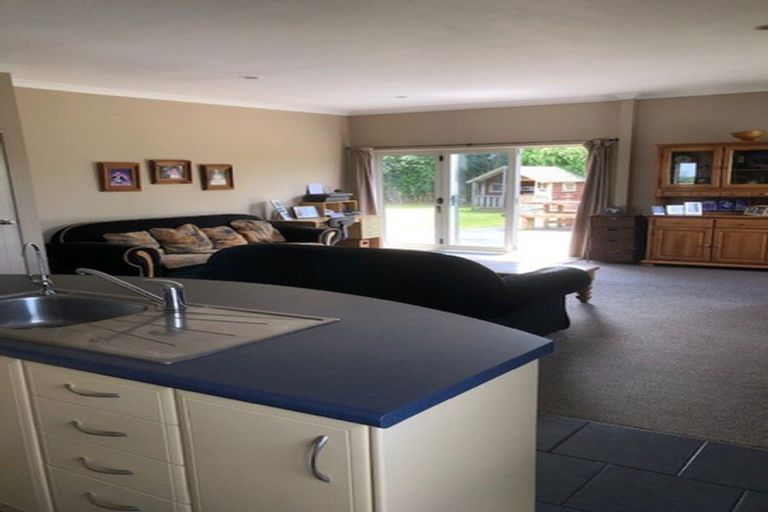 Photo of property in 695 Grasslands Drive, Cambridge, 3493