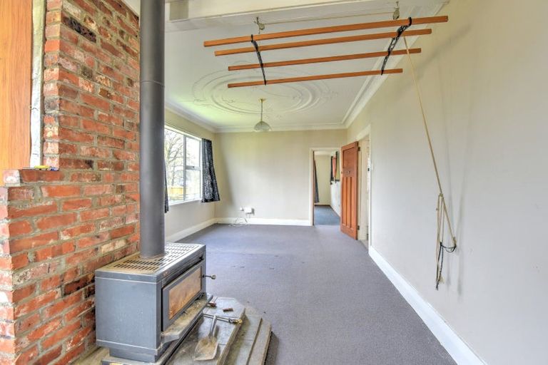 Photo of property in 63 Main Road, Clinton, 9534