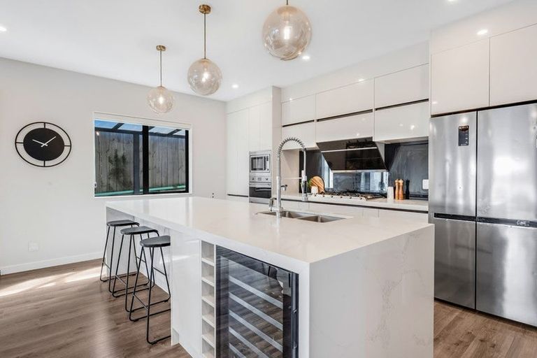 Photo of property in 48 Eighth View Avenue, Beachlands, Auckland, 2018