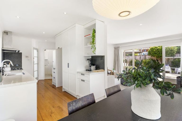 Photo of property in 6 Dell Way, Bucklands Beach, Auckland, 2014