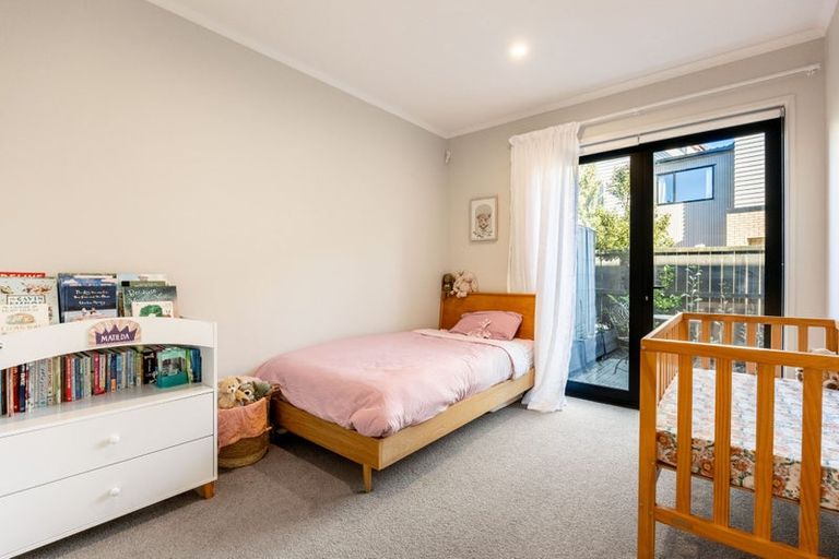 Photo of property in 16 Kerewhenua Crescent, Hobsonville, Auckland, 0616