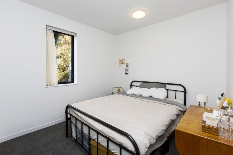 Photo of property in 3/69 Tiketike Way, Brooklyn, Wellington, 6021