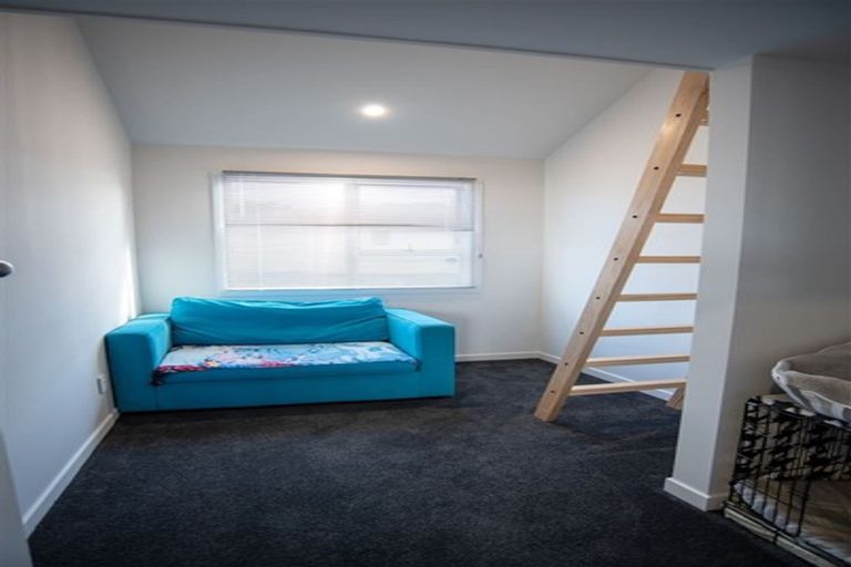 Photo of property in 21b Brian Crescent, Stanmore Bay, Whangaparaoa, 0932