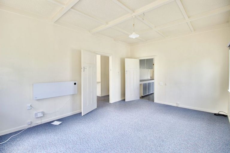 Photo of property in 1/30 Gordon Avenue, Milford, Auckland, 0620