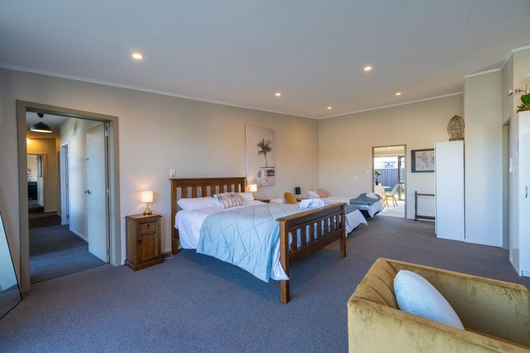 Photo of property in 21 Pop Andrew Drive, Te Anau, 9600