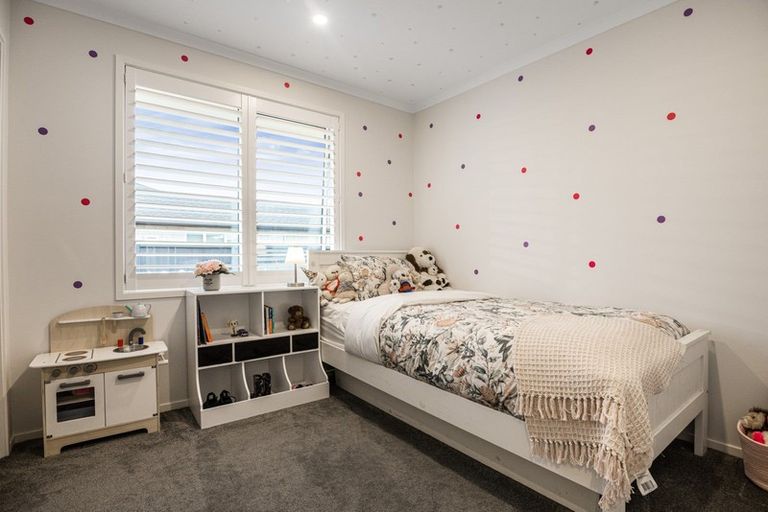 Photo of property in 8 Tahuna Minhinnick Drive, Glenbrook, Waiuku, 2681