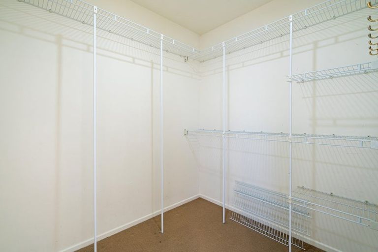 Photo of property in 16a Becroft Drive, Forrest Hill, Auckland, 0620