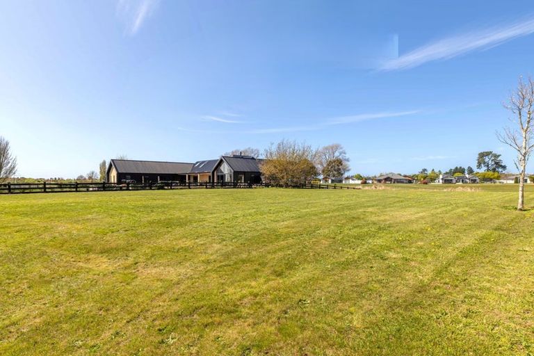 Photo of property in 3 Mara-kai Place, Pegasus, 7612