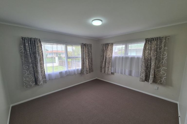 Photo of property in 27 Tyrone Street, Otara, Auckland, 2023