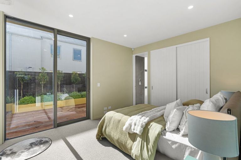 Photo of property in 1/42 Browns Road, St Albans, Christchurch, 8014