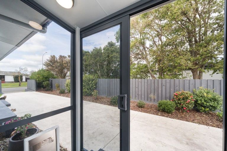 Photo of property in 66 Kaimanawa Street, Kelvin Grove, Palmerston North, 4414