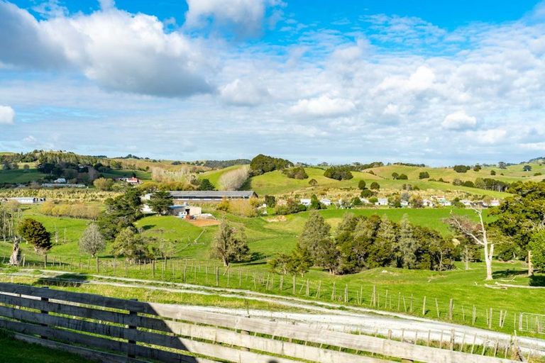 Photo of property in 251 Griffin Road, Maungaturoto, 0583