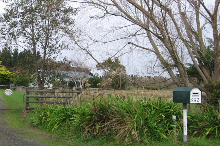Photo of property in 282 Kelvin Grove Road, Kelvin Grove, Palmerston North, 4470