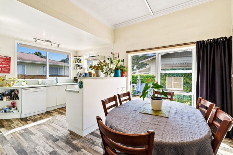 Photo of property in 1 Banff Street, Regent, Whangarei, 0112