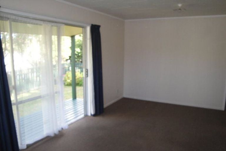 Photo of property in 57 Tiromoana Road, Raumati South, Paraparaumu, 5032