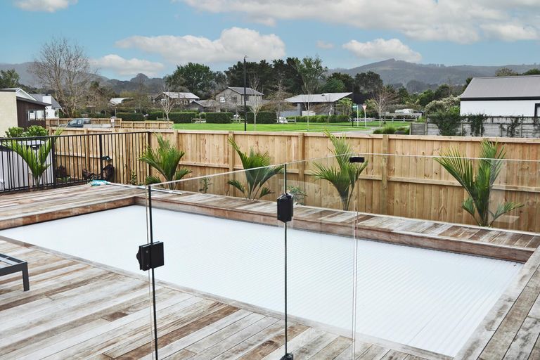 Photo of property in 52 Sandpiper Avenue, Point Wells, 0986